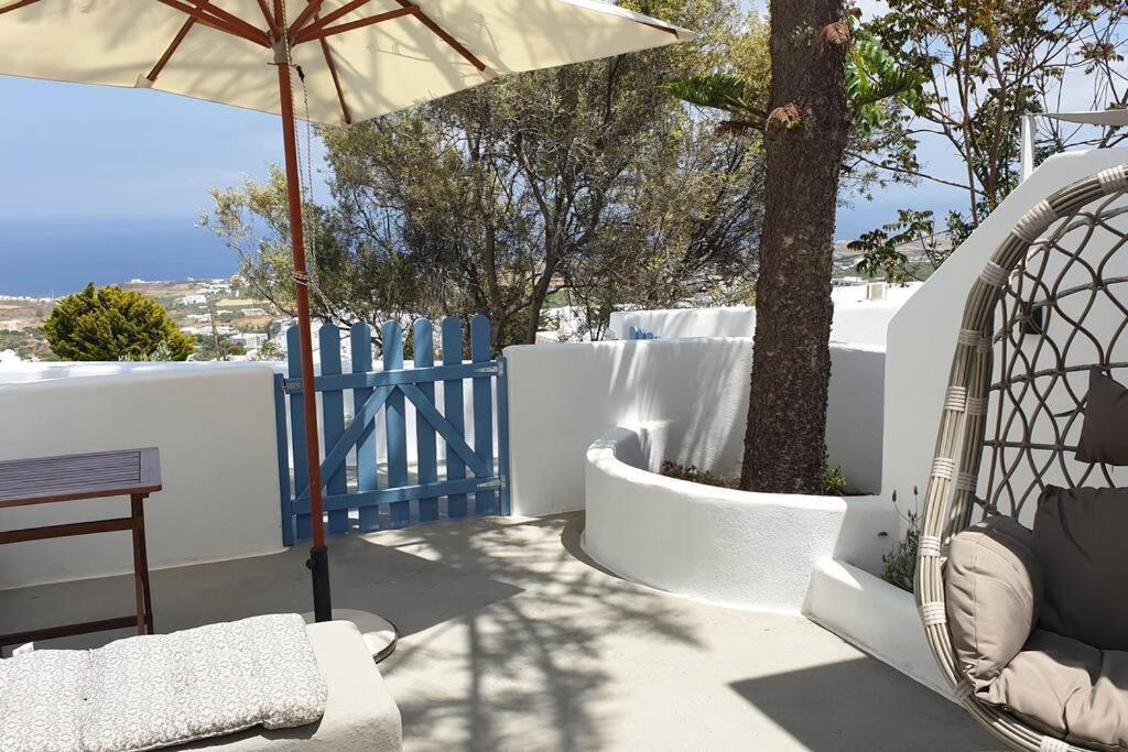Euphoria Suites&Deluxe Studios Fira  Exterior foto