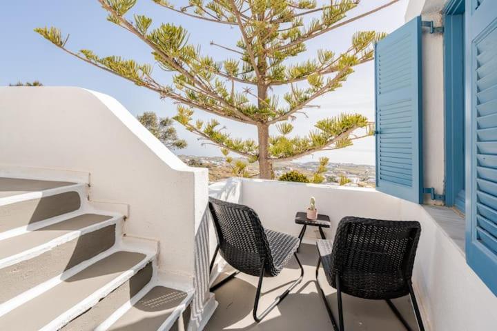 Euphoria Suites&Deluxe Studios Fira  Exterior foto